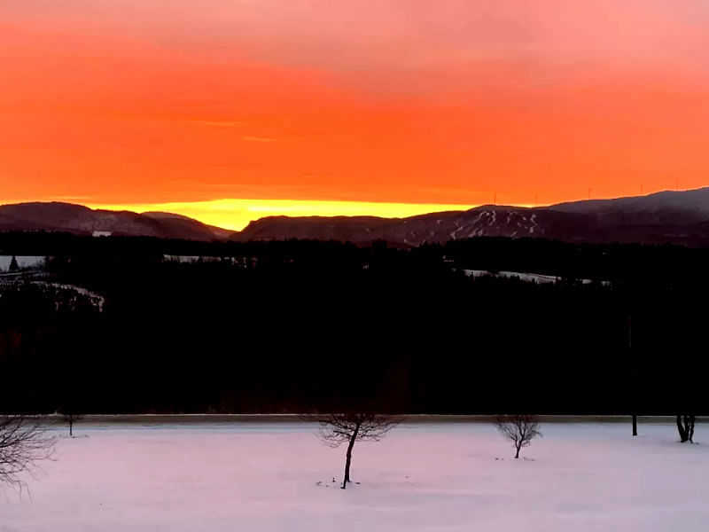 Bear Rock Suites - Colebrook NH Lodging Magical Sunset